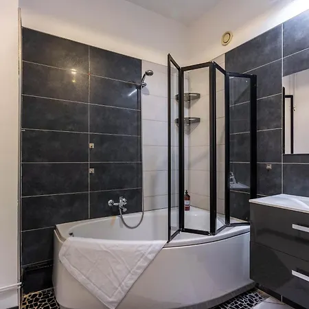 Le Chic De Foch - 5min A Pied De La Gare Daire